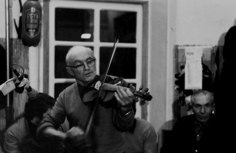 Robert Gilbert au violon